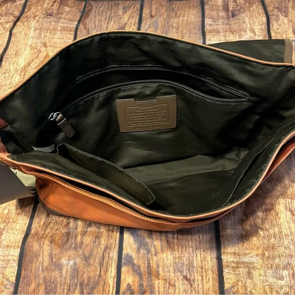 Coach messenger bag - Picture 13 of 16